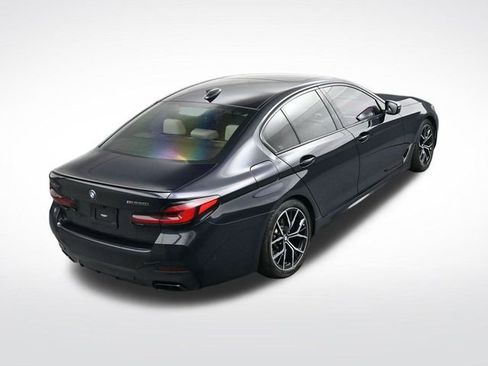 Used 2023 BMW M550i xDrive M550i xDrive w/ Dynamic Handling Package image 22