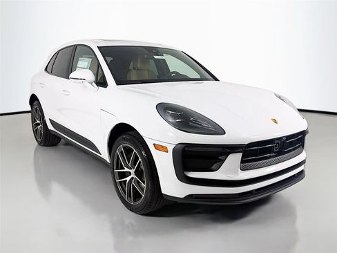 New 2026 Porsche Macan AWD/4WD image 30