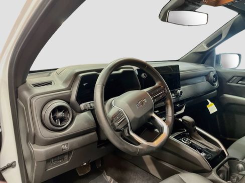 Used 2026 Chevrolet Colorado Trail Boss AWD/4WD image 9