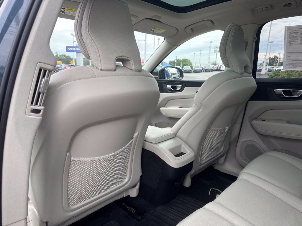 Used 2025 Volvo XC60 B5 Plus w/ Protection Package Premier AWD/4WD image 22