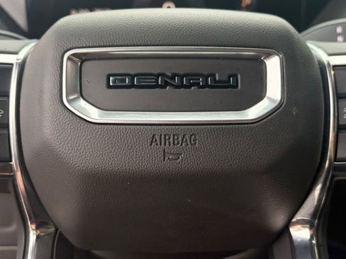 Used 2025 GMC Yukon Denali AWD/4WD image 7