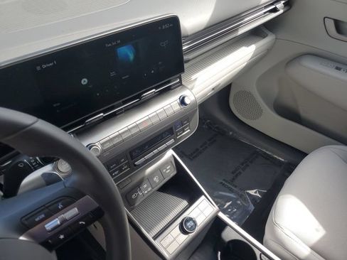 Used 2024 Hyundai Kona SEL FWD image 20
