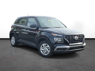 Used 2025 Hyundai Venue SE