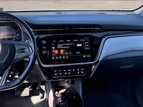 Used 2023 Chevrolet Bolt EUV Premier FWD image 6