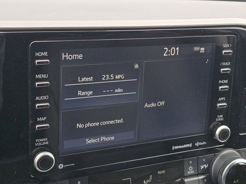 Used 2022 Toyota Highlander XLE image 22