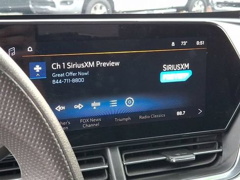 Used 2025 Chevrolet Trax LT FWD image 17