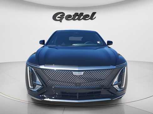 Used 2025 Cadillac Lyriq Luxury image 3