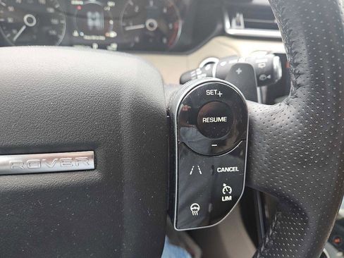 Used 2018 Land Rover Range Rover Velar S AWD/4WD image 47