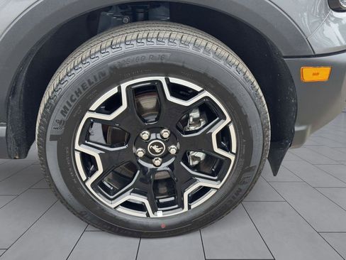 Used 2025 Ford Bronco Sport Outer Banks w/ Outer Banks Tech Package+ image 9