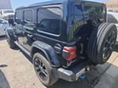 Used 2024 Jeep Wrangler Unlimited Sahara AWD/4WD image 9