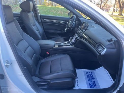 Used 2022 Honda Accord Sport image 17