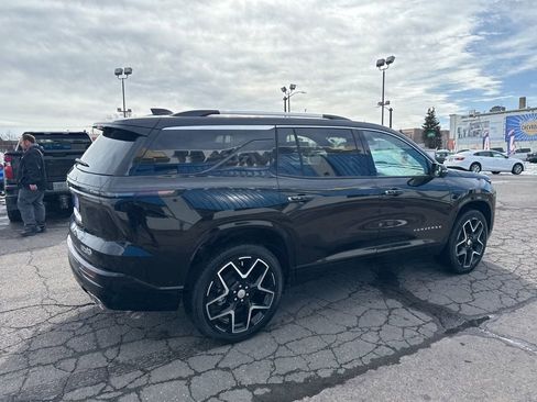 New 2026 Chevrolet Traverse High Country image 8