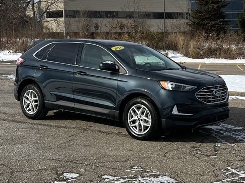 Used 2022 Ford Edge SEL image 9