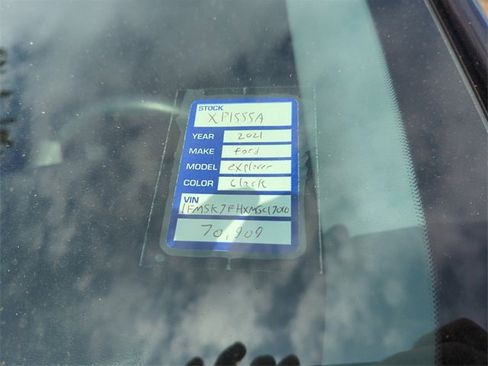 Used 2021 Ford Explorer Limited w/ Equipment Group 301A image 6