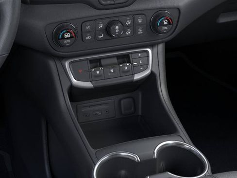 New 2024 GMC Terrain SLT w/ Infotainment Package II AWD/4WD image 47