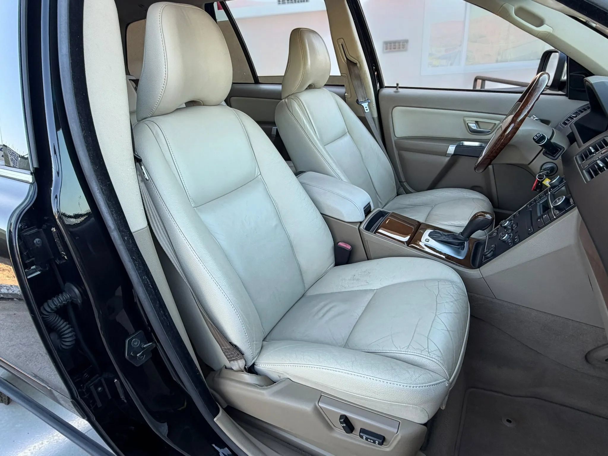 Used 2008 Volvo XC90 V8 AWD/4WD image 23