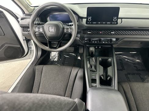 Used 2024 Honda Accord EX image 17
