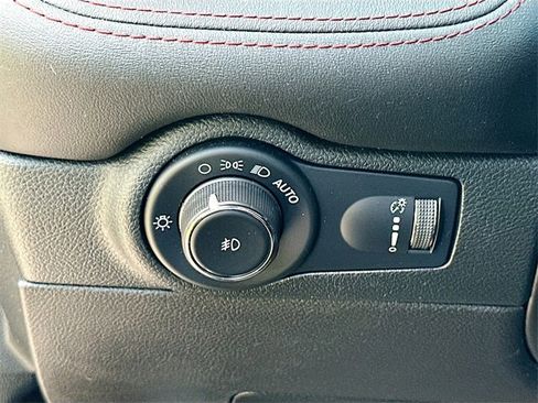 Certified 2023 Dodge Durango Citadel image 10