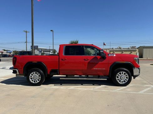 Used 2023 GMC Sierra 2500 SLE w/ SLE Value Package; image 6