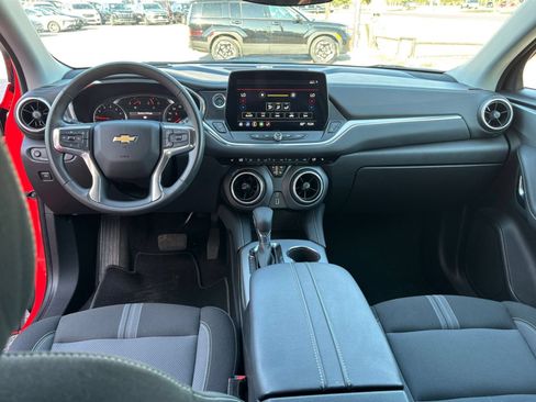 Used 2026 Chevrolet Blazer LT FWD image 34