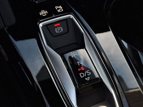 New 2025 Audi Q5 Premium image 12