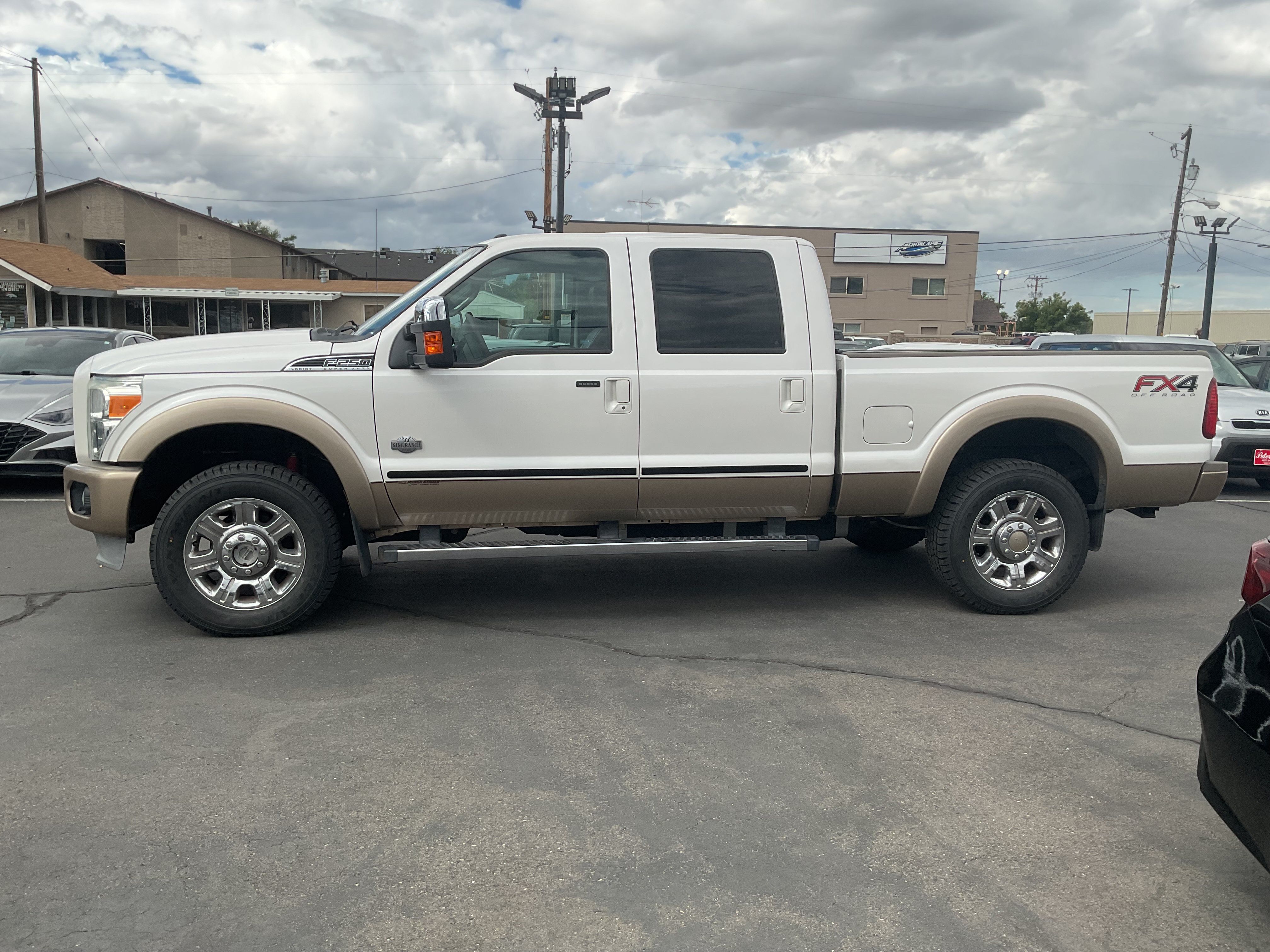 Used 2013 Ford F250 King Ranch w/ King Ranch w/Chrome Pkg AWD/4WD image 5