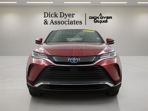 Used 2021 Toyota Venza XLE image 8