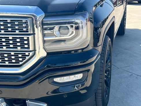 Used 2018 GMC Sierra 1500 Denali w/ Denali Ultimate Package image 4