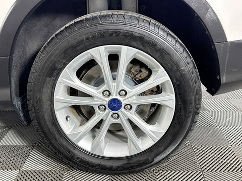 Used 2017 Ford Escape SE w/ Equipment Group 201A image 35