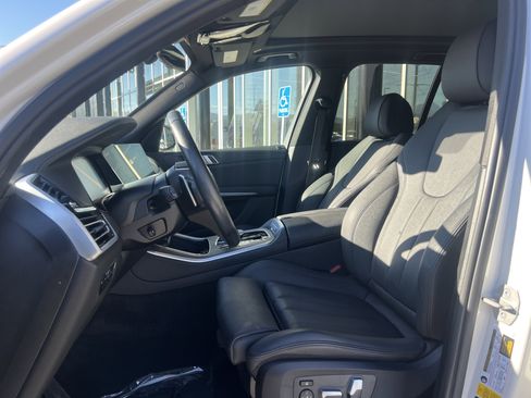 Used 2021 BMW X5 xDrive40i w/ Convenience Package image 12