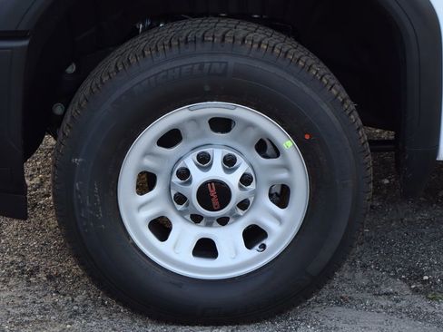 New 2026 GMC Sierra 2500 Pro w/ Convenience Package image 16