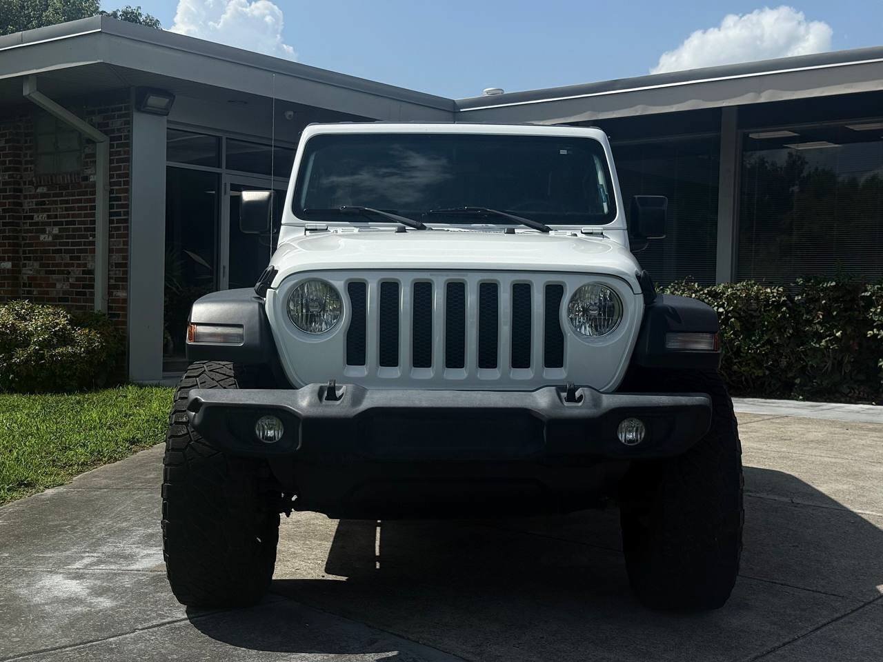 Used 2019 Jeep Wrangler Unlimited Sport S AWD/4WD image 10