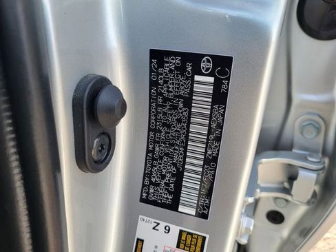 Used 2024 Toyota Corolla SE w/ Convenience Package image 28