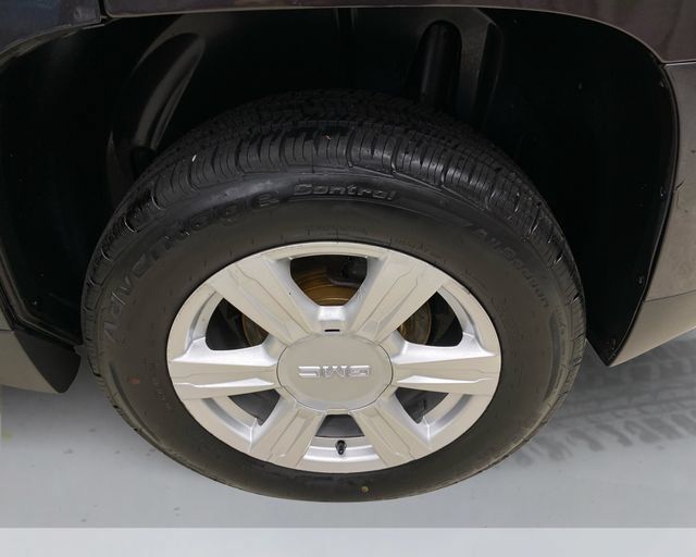 Used 2015 GMC Terrain SLE AWD/4WD image 18