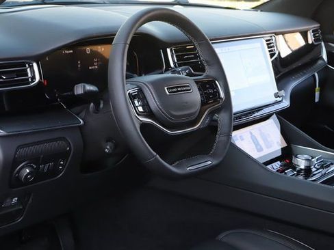 New 2024 Jeep Grand Wagoneer Series II AWD/4WD image 19