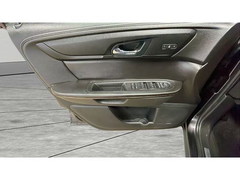 Used 2016 Chevrolet Traverse LTZ AWD/4WD image 10