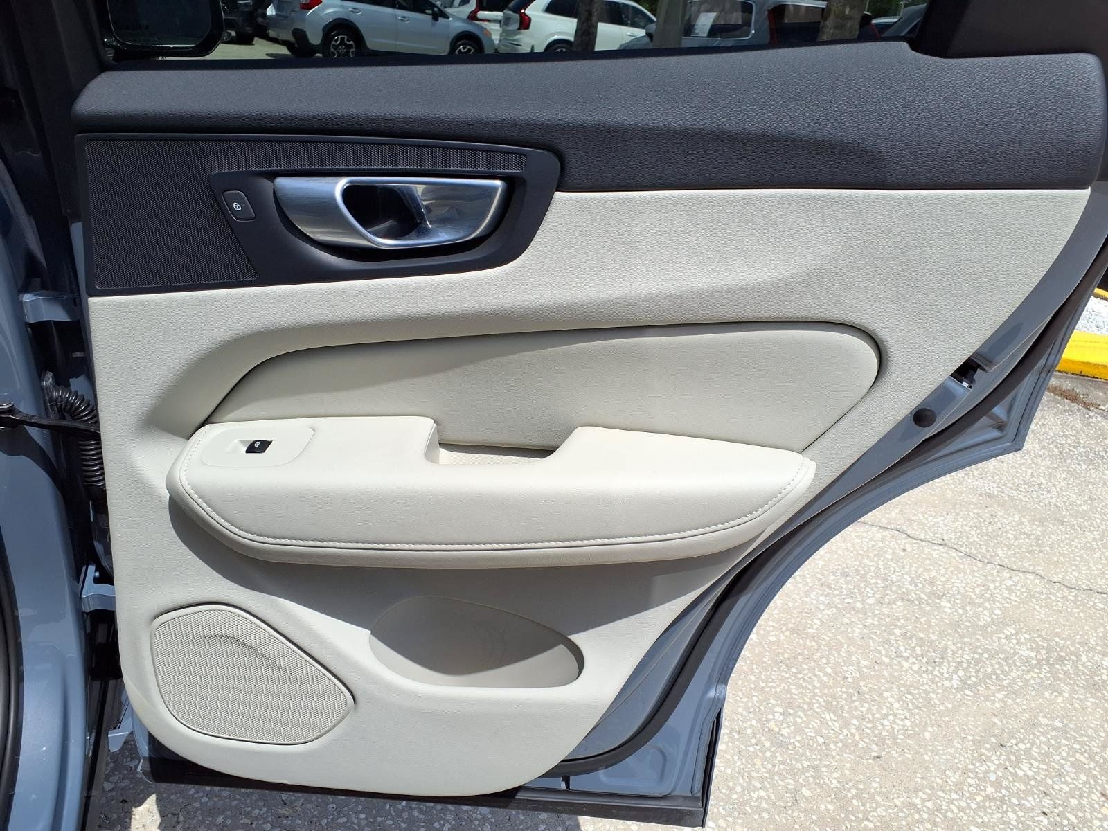Certified 2024 Volvo XC60 B5 Plus w/ Protection Package Premier AWD/4WD image 14