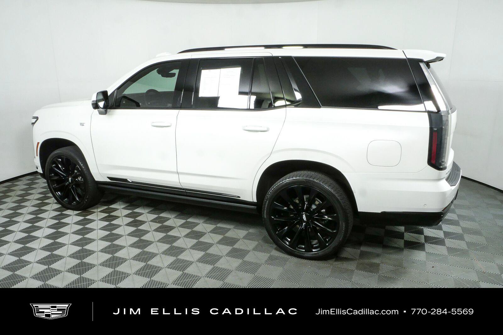 Used 2025 Cadillac Escalade Sport Platinum AWD/4WD image 31