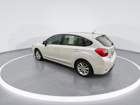 Used 2013 Subaru Impreza 2.0i Premium image 13