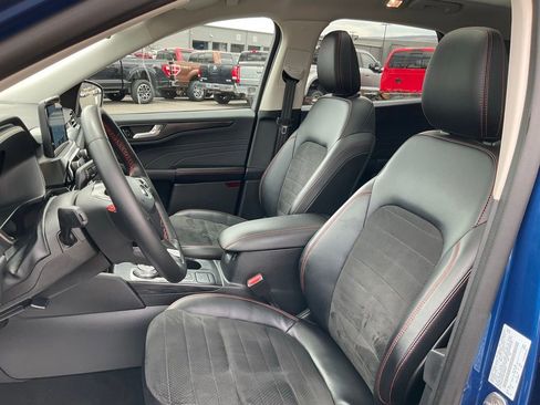 Used 2022 Ford Escape SEL w/ SEL Stealth AWD Package image 19