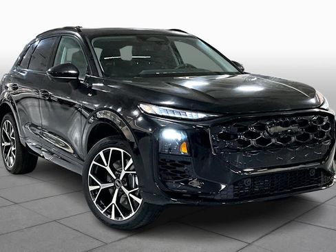 New 2026 Audi Q3 quattro 2.0T image 2