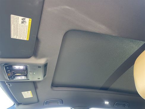 New 2026 Volkswagen Atlas Cross Sport SEL R-Line image 18