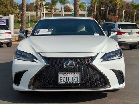 Used 2022 Lexus ES 350 F Sport image 2