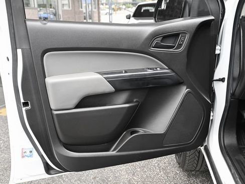 Used 2021 Chevrolet Colorado W/T w/ Custom Special Edition RWD image 19