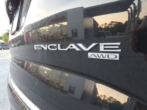 Used 2018 Buick Enclave Avenir w/ Avenir Technology Package AWD/4WD image 8