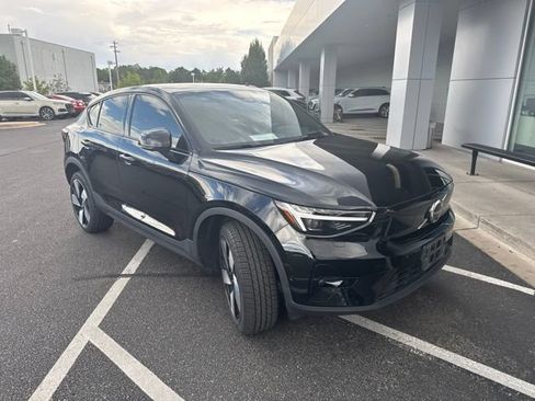 Used 2023 Volvo C40 P8 Recharge Ultimate w/ Protection Package Premier AWD/4WD image 2