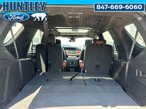 Used 2023 GMC Yukon Denali Ultimate image 12