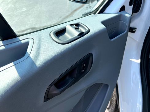 Used 2016 Ford Transit 150 XLT image 27