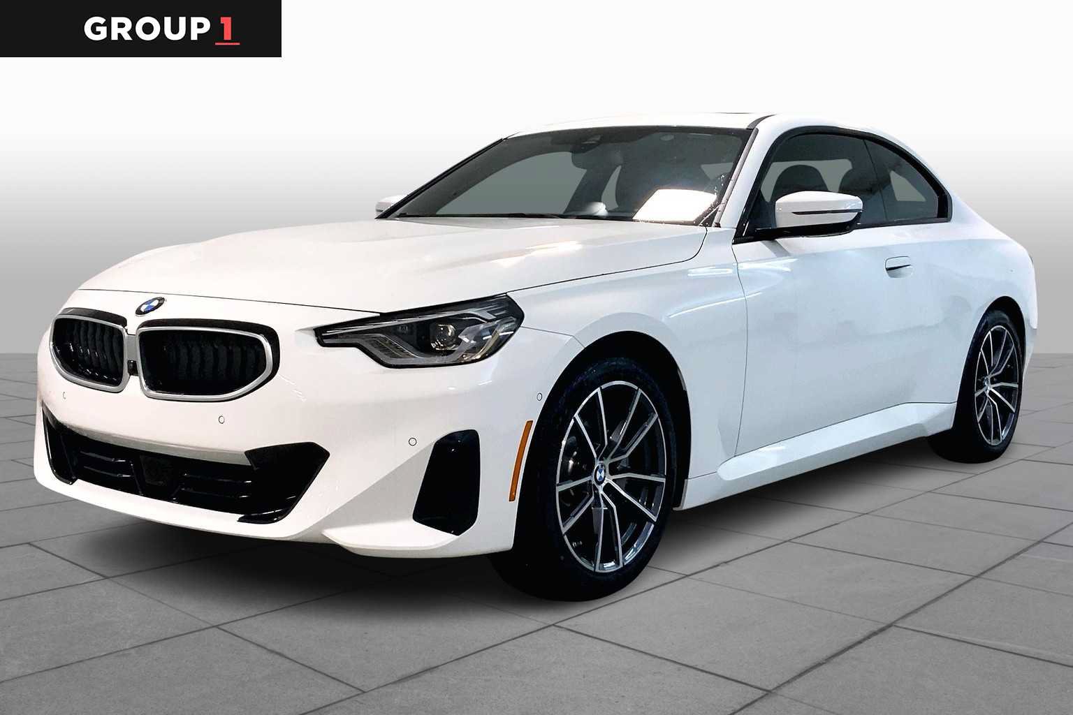 Used 2025 BMW 230i xDrive Coupe w/ Premium Package AWD/4WD image 1