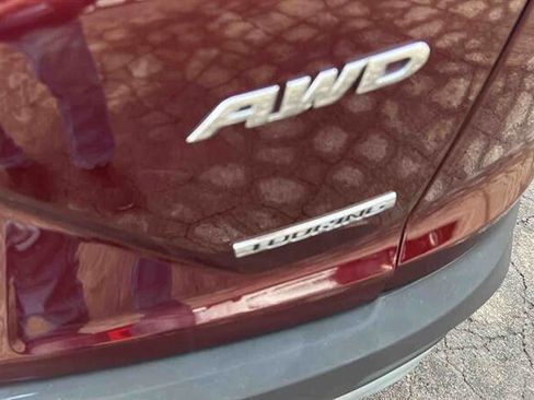 Used 2018 Honda CR-V Touring image 9